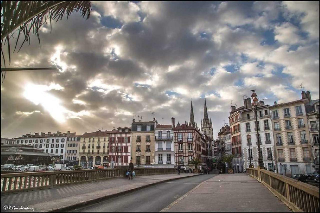 Cosy Appartement Bayonne Historique Eksteriør bilde